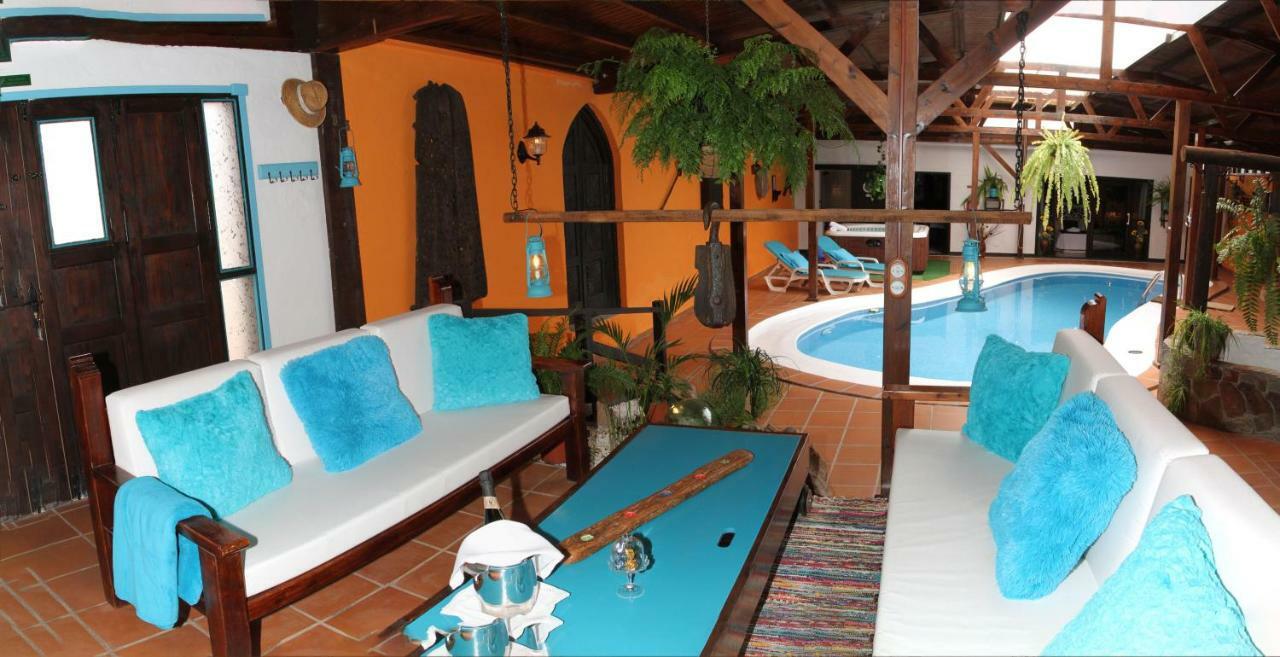 Villa Spa Las Tinajas Triquivijate Exterior photo